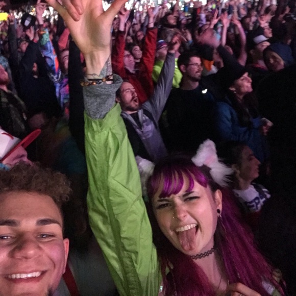 Meet your Posher, Cody - Picture 5 of 8